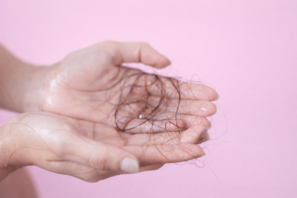 Postpartum Hair Loss: What’s Normal and How to Manage It Naturally?